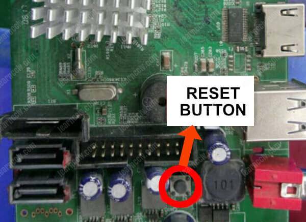 Reolink 8-ch NVR reset button